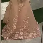 فستان ملكه مع مسكه لبس 3 ساعات فقط جديد