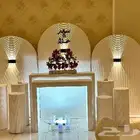 ورد مع طاولات استقبال