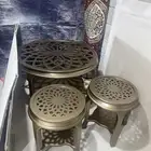 طاولات خشبيه