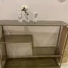 طاولات ومدخل