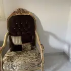 كنب مستخدم نظيف