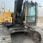 بوكلين فولفو 2011 للبيع