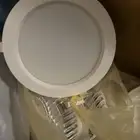 لمبات لطش ابيض