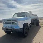 لوري وايت 7 طن موديل 1880 مكينه 511 نظيف لانقص ولا دخان