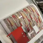 ورق حائط حجري وإشكال هندسية