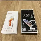 جرابات وحمايات شاشه للأيفون
