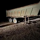 صندوق قلابي طول 22 جنط 22ونص الصندوق طيب ويشكي من شي