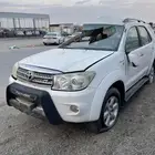 فورتشنر للبيع قطع غيار تشليح