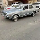 سيارات كلاسيكية للعرض في المهرجانات والمناسبات التاريخيه