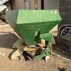 بذاره وحراثه فنت وعزاق للبيع ومشط ومرش وبكت