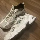 جزمة نيو بالانس اصليه مستعمله new balance shoes