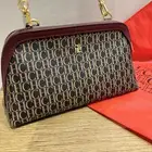 للبيع شنطة ماركة ( CH ) كارولينا هريرا طبق الاصل