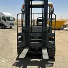 رافعه شوكيه فوركلفت 3طن وجميع المعدات الثقيلة
