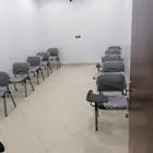 كراسي مدرسية وجامعات مع طاولات مدرسيه ومنزليه