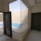 زجاج سكريت وزجاج استركشر