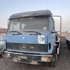 للبيع  شاحنة مرسيدس
