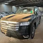 لاندكروزر رقم 5 سعودي 2024 اسود اصفار
