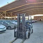 رافعة شوكيه نيسان ثلاثه طن موديل  2010