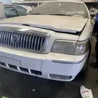 فورد ماركيز للبيع قطع فقط