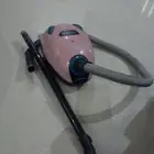 مكنسه كهربائيه