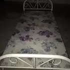 سرير متحرك يتسفط
