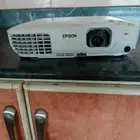 للبيع بروجكتر ماركة ابسون مستعمل شبه جديد الرياض