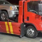 سطحه داخل وخارج الرياض