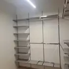 تجهيز محلات الطاولات العرض بترينات كاشير ارفف استاندات