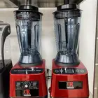 خلاط فواكه كبير احمر