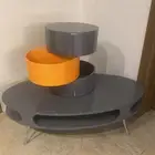 طاولة وطاولة جانبية ورشاش موية للحديقة جديدة تماما