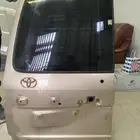 للبيع باب شنطه تويوتا لاند كروزر