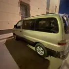 هونداي. H1