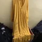 جلابيات وعبايات وملابس نسائية شبه جديدة