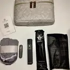 شنطتين نسائية هدية الخطوط السعودية للدرجة الاولى