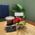 ورد و هدايا وحفلات وغرف عرسان