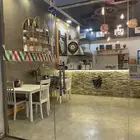 براند مطعم نودلز سوشي قائم وله 3فروع