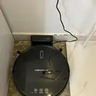 مكنسة روبوت بحالة ممتازه