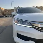 للبيع هوندا اكورد 2017 نظيفة