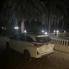 فيلوز 2024   7 مقاعد  ابيض لؤلؤي