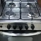 بوتكاز صغير اربع عيون