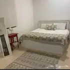 سرير بالمرتبة بحاله جيده