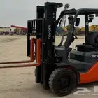 رافعه شوكيه للأيجار اليومي والمشاوير