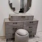 يوجد لدينا جميع غرف النوم الجاهزه من مصنعنا مباشرتا