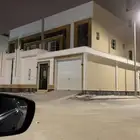 فيلا للإيجار موقع مميز قرب محطة المترو والمدارس (مؤثث)