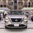 نيسان اكس تريل _ 2025 _ استاندر 5 مقاعد دبل ذهبي