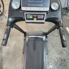 سير كهربائي على الشرط