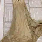 فستان ناعم للأفراح لون ذهبي