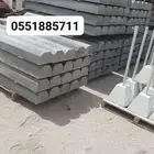 حواجز خرسانة حواجز طرق مصدات مواقف مناهل مصنع بريكاست