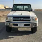 تويوتا ربع ابيض موديل 2011