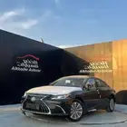 لكزس ES 250 AA 2025 لدى شركة عبدالمجيد الخضر كاش وبنوك